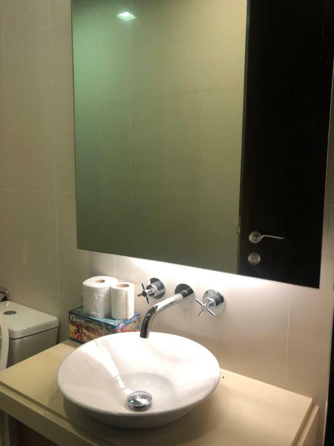 The Suites At Waterside Straits Quay By Plush Bagan Jermal Номер фото